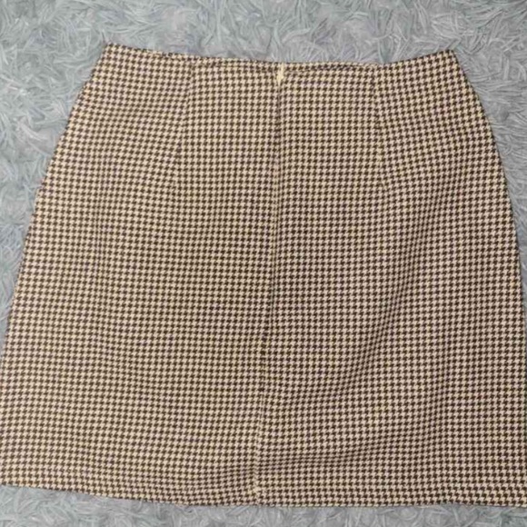 Houndstooth Khaki Tan Mini Skirt - Picture 8 of 15